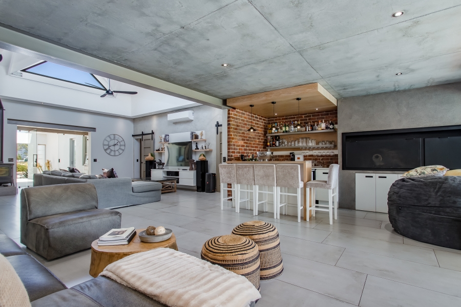 4 Bedroom Property for Sale in Pearl Valley at Val de Vie Western Cape